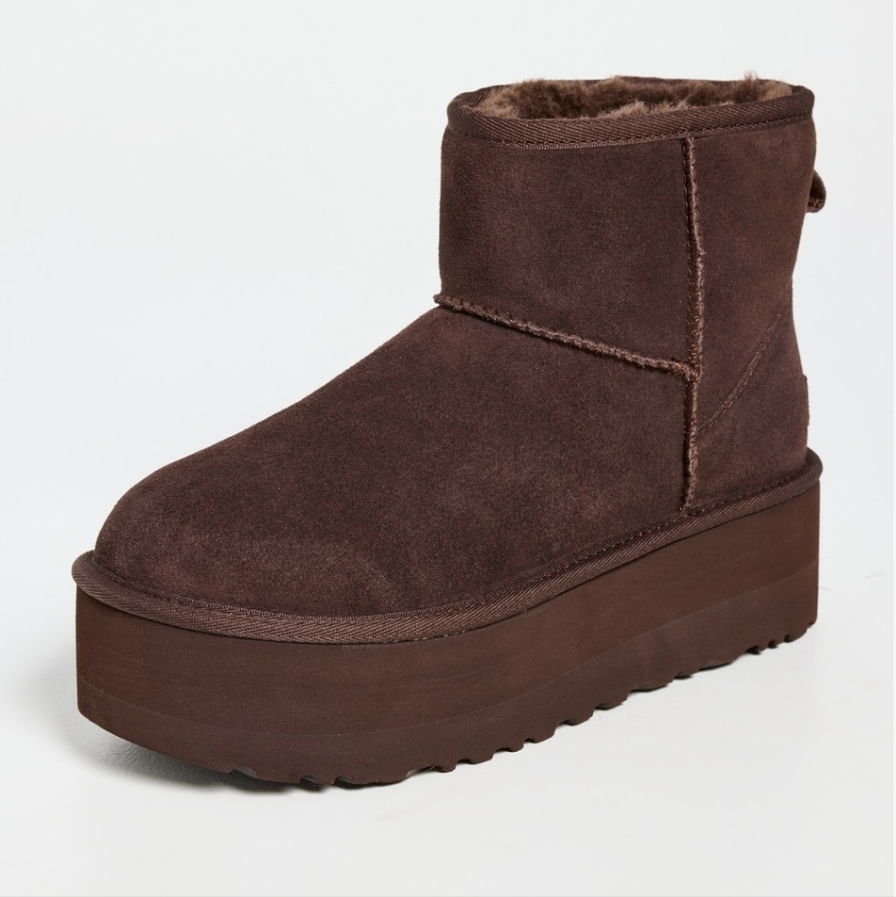 New. Ugg Classic Mini Platform Burnt Cedar